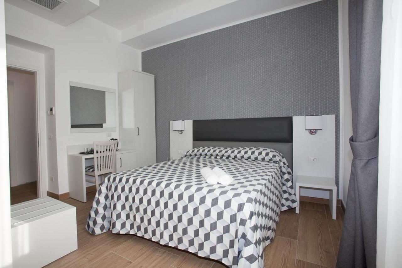 Guesthouse Porto Di Roma Civitavecchia Εξωτερικό φωτογραφία